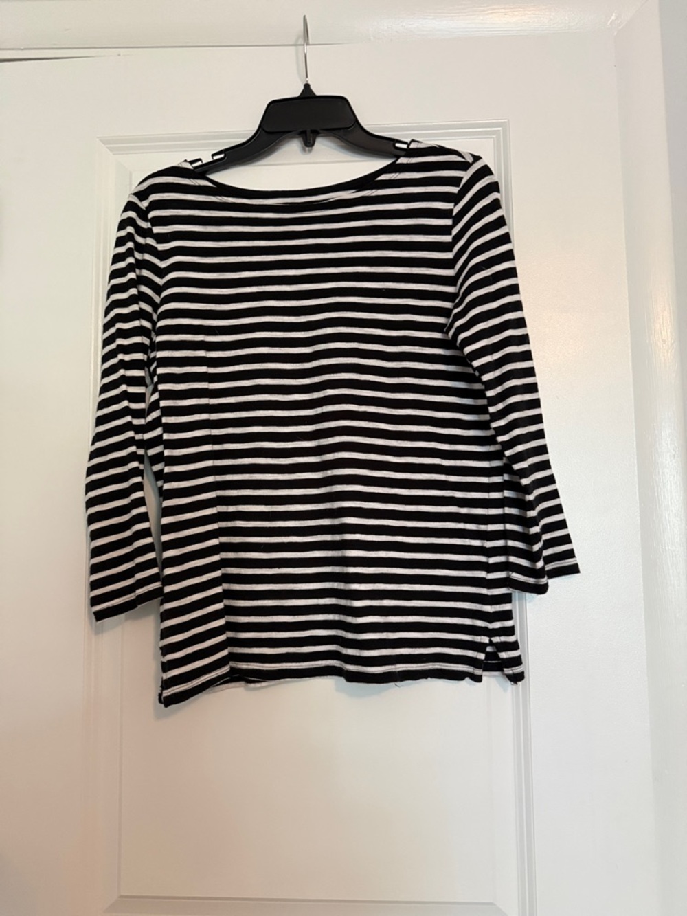 Old Navy Black and White Striped Long Sleeve Tee